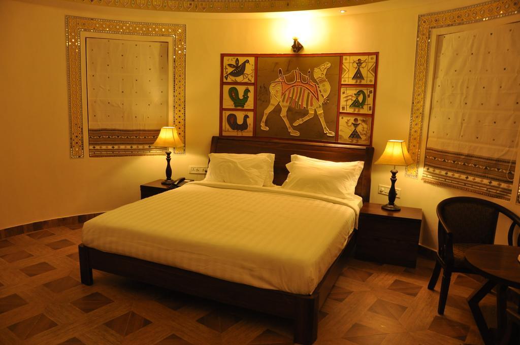 Seven Sky Clarks Exotica Hotel Bhuj Room photo